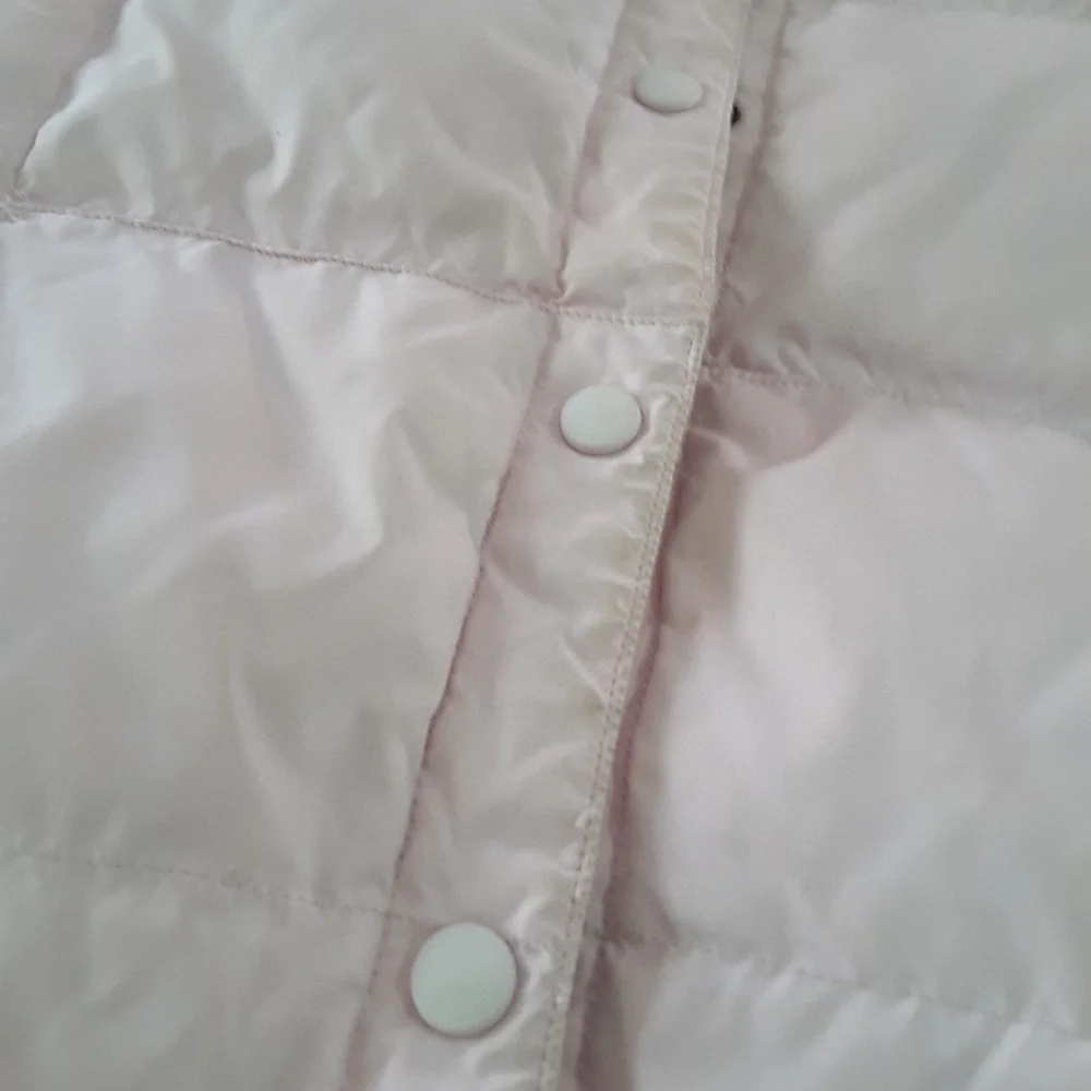 Lands End puffer vest - Picture 9 of 10